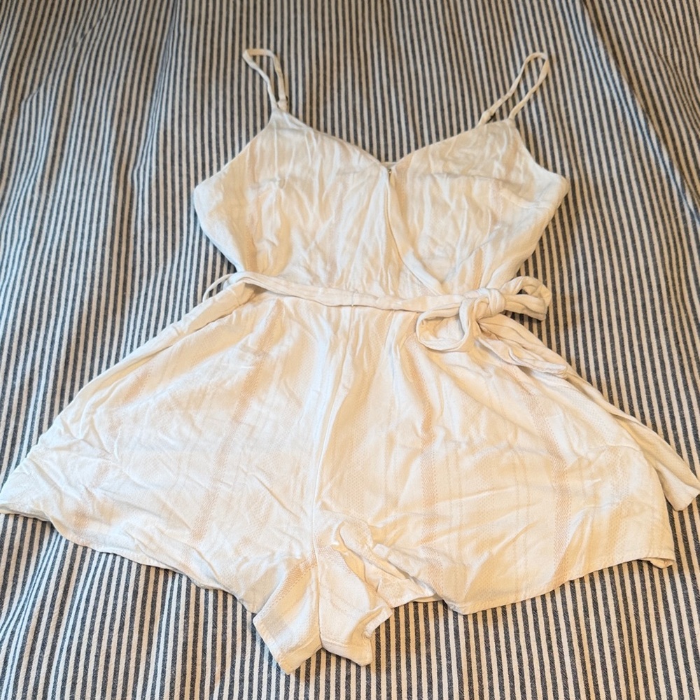 Women's Cream Detailed Romper